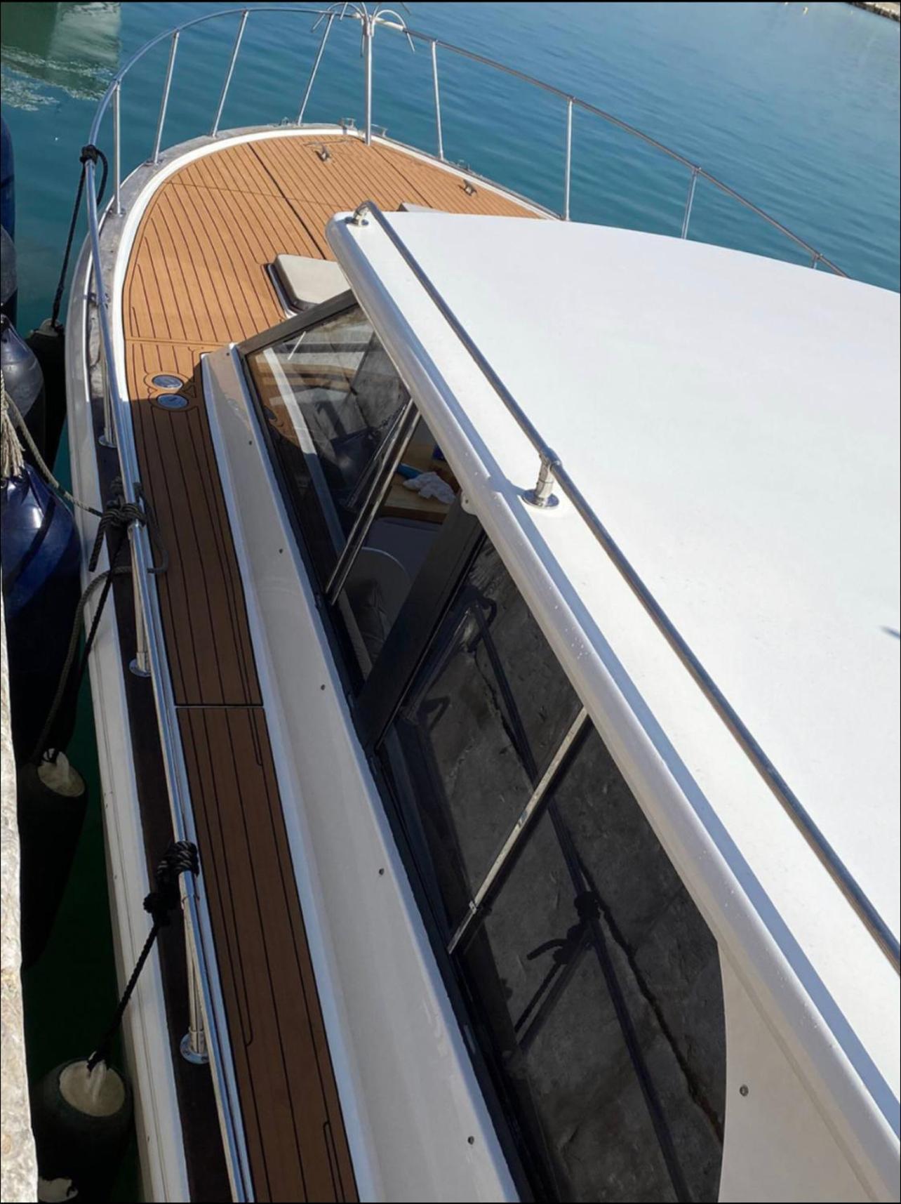 Barco Americano Sotogrande Torreguadiaro Exterior photo